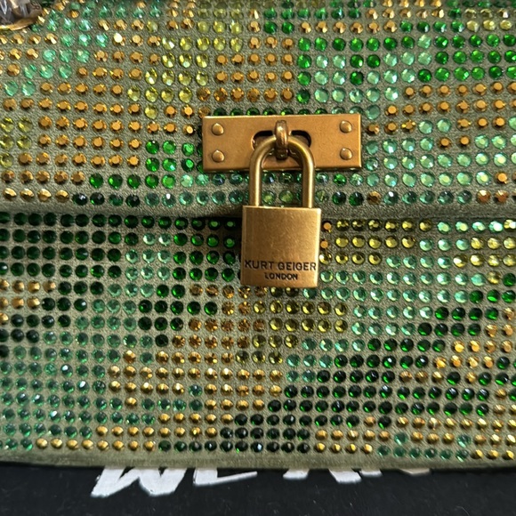 ❤️❤️host pick❤️❤️Kurt Geiger Mini Brixton Crystal Shoulder Bag - Picture 6 of 13
